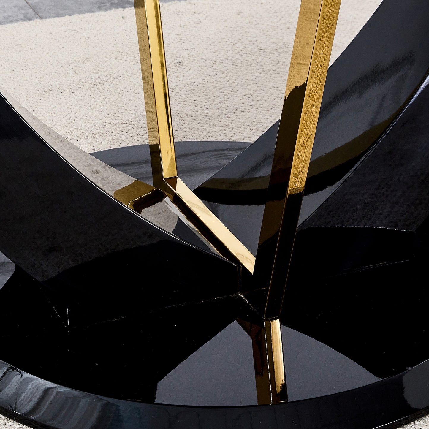 Melysen Table and Chair Set. 1 Table+4 Chairs. Round Pandora Style Stone Burning Tabletop with Black Mdf Legs. Paired with 4 Chairs with Pu Light Gray Cushions and Golden Legs